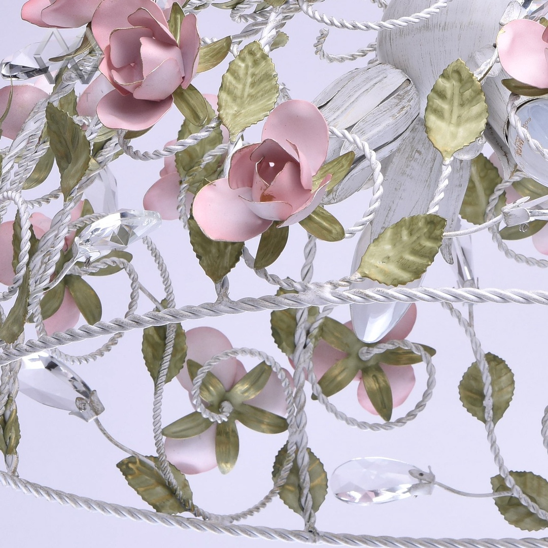 Люстры в стиле флористика